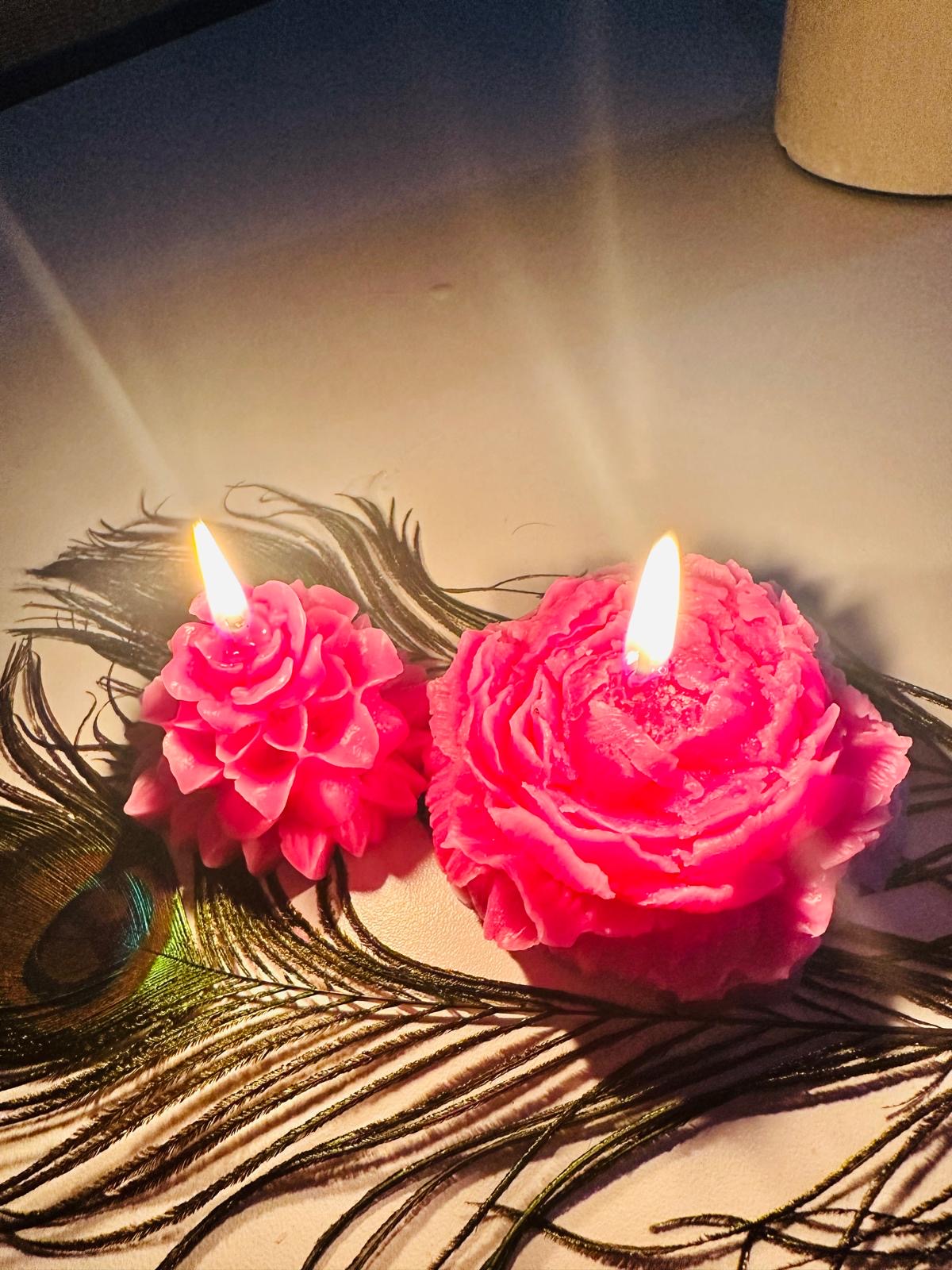 Dhrumi's Scented Flower-Shaped Candles (Set of 2)
